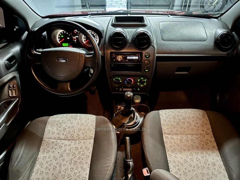 FIESTA 1.6 MPI SEDAN 8V FLEX 4P MANUAL - 2011 - CAXIAS DO SUL