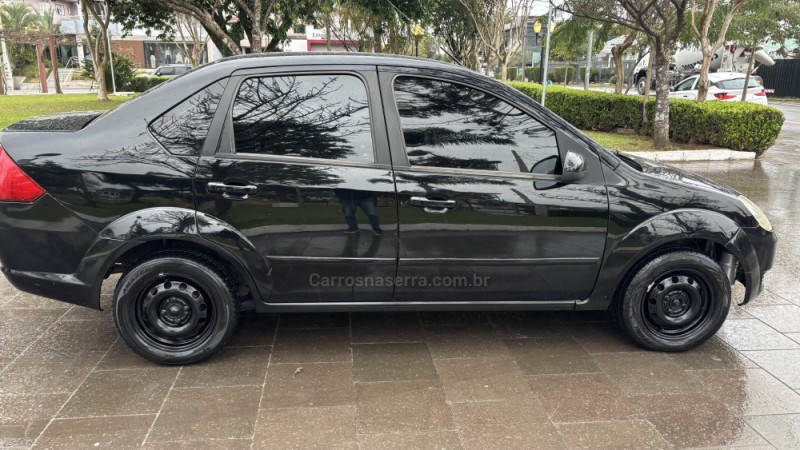 FIESTA 1.6 MPI 8V GASOLINA 4P MANUAL - 2006 - BENTO GONçALVES