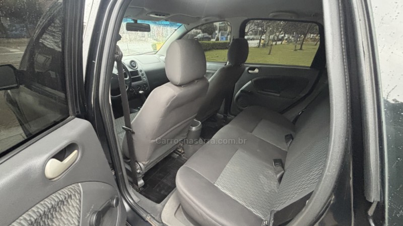 FIESTA 1.6 MPI 8V GASOLINA 4P MANUAL - 2006 - BENTO GONçALVES