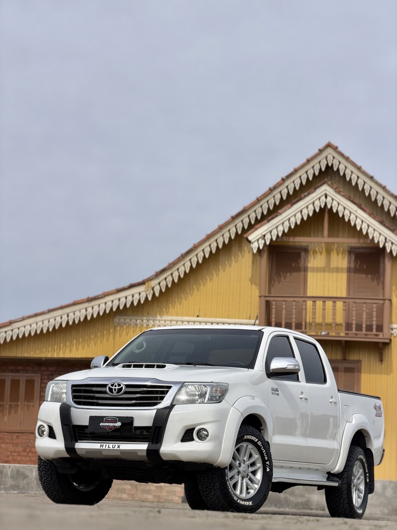 HILUX 3.0 SRV 4X4 CD 16V TURBO INTERCOOLER DIESEL 4P AUTOMÁTICO - 2014 - ANTôNIO PRADO