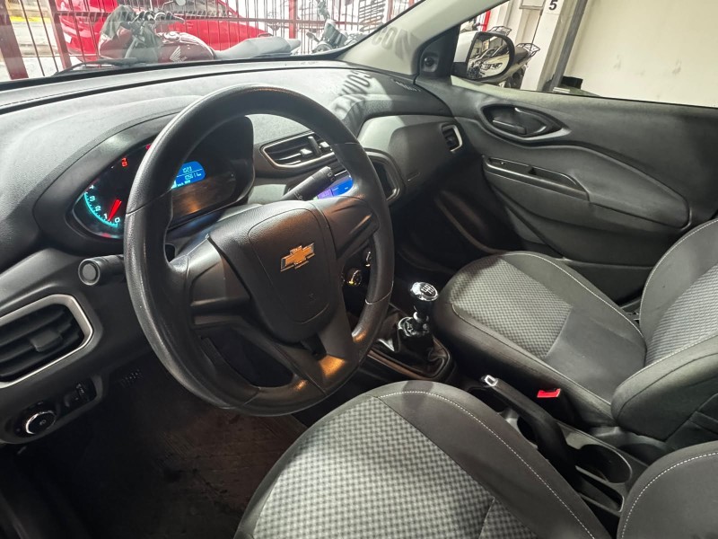 ONIX 1.0 LT PLUS 8V FLEX 4P MANUAL - 2018 - CAXIAS DO SUL