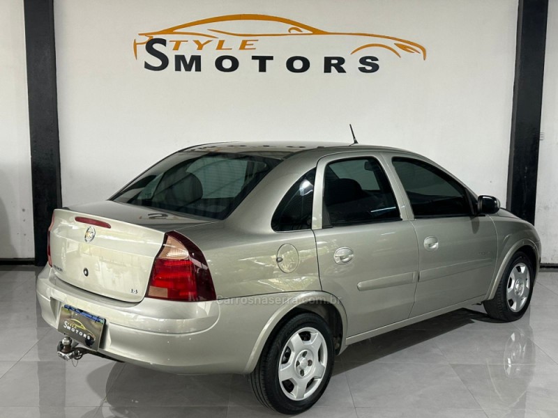 CORSA 1.4 MPFI PREMIUM 8V FLEX 4P MANUAL - 2010 - NOVO HAMBURGO