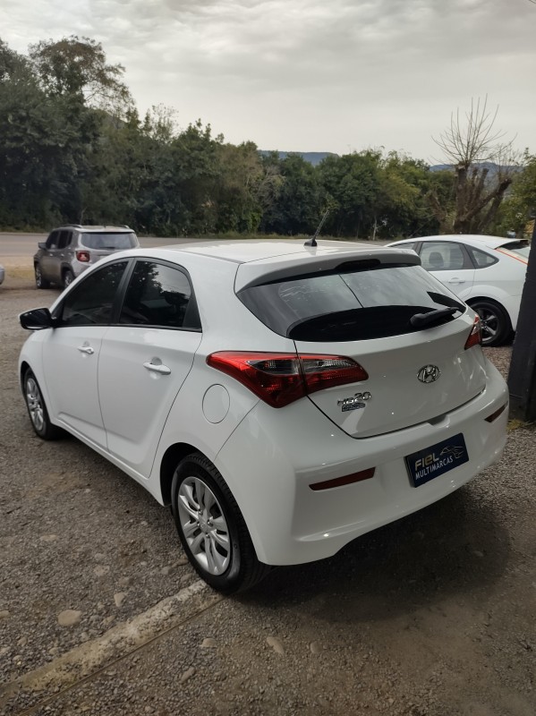 HB20 1.0 COMFORT 12V FLEX 4P MANUAL - 2017 - VALE REAL