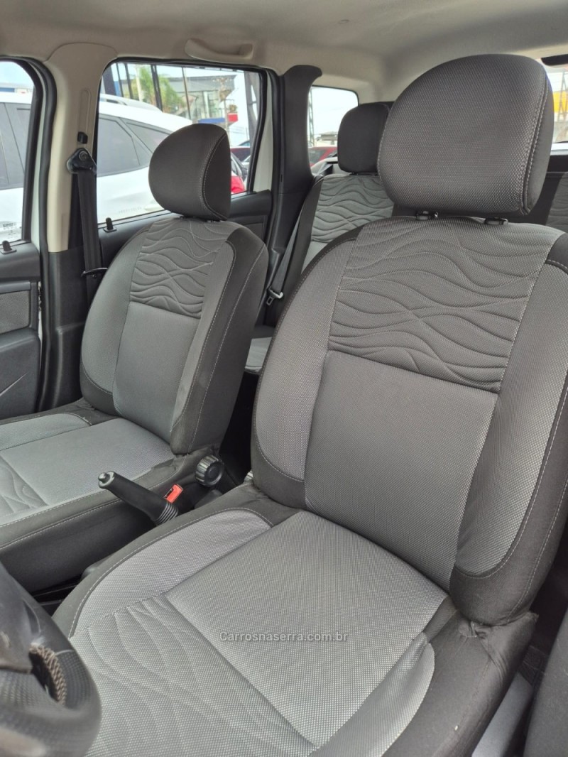 DUSTER 2.0 DYNAMIQUE 4X2 16V FLEX 4P AUTOMÁTICO - 2014 - CAXIAS DO SUL