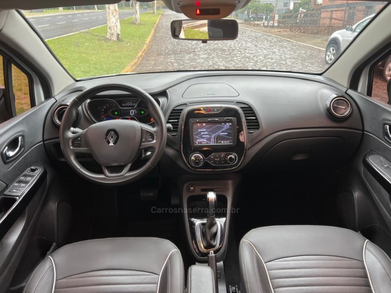 CAPTUR 1.6 16V FLEX INTENSE AUTOMÁTICO - 2019 - DOIS IRMãOS