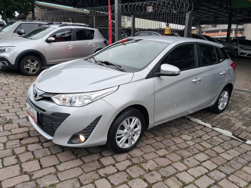 yaris 1.3 16v flex xl plus tech multidrive17 2019 caxias do sul