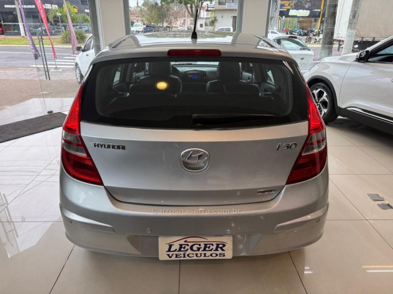 I30 2.0 MPFI GLS 16V GASOLINA 4P MANUAL - 2010 - SãO LEOPOLDO