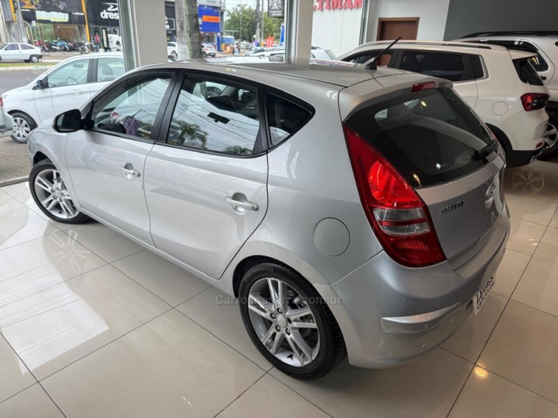 I30 2.0 MPFI GLS 16V GASOLINA 4P MANUAL - 2010 - SãO LEOPOLDO