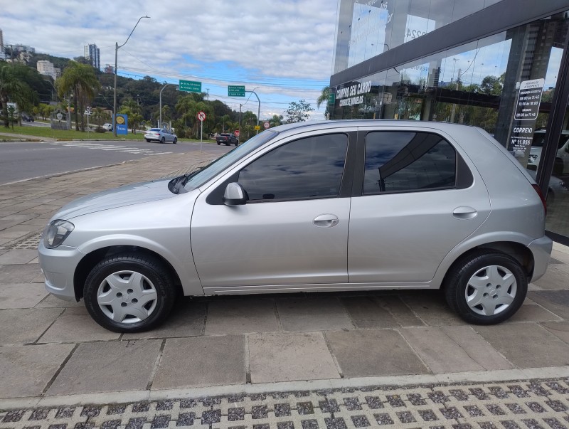 CELTA 1.0 MPFI LT 8V FLEX 4P MANUAL - 2014 - CAXIAS DO SUL