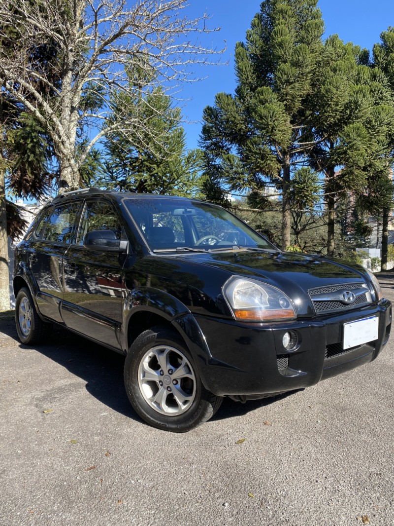 TUCSON 2.0 MPFI GLS 16V 143CV 2WD GASOLINA 4P AUTOMÁTICO - 2010 - FARROUPILHA