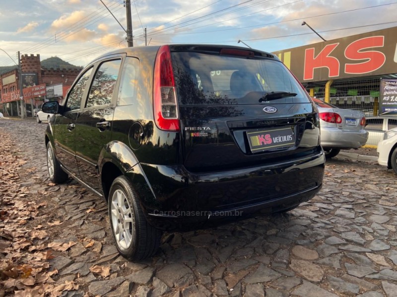 FIESTA 1.6 MPI CLASS HATCH 8V FLEX 4P MANUAL - 2010 - DOIS IRMãOS
