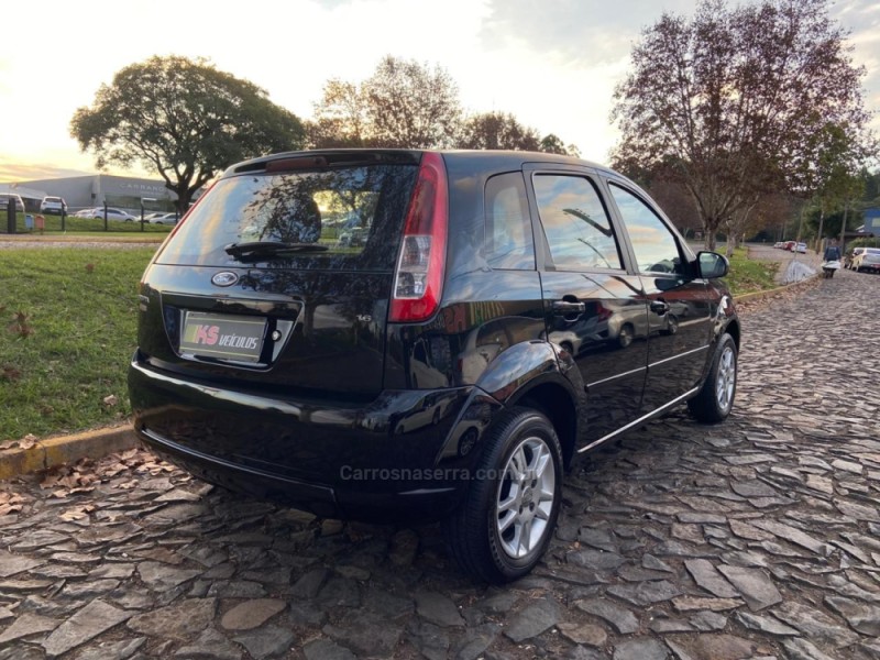 FIESTA 1.6 MPI CLASS HATCH 8V FLEX 4P MANUAL - 2010 - DOIS IRMãOS