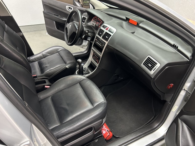 307 1.6 PRESENCE PACK 16V FLEX 4P MANUAL - 2011 - CAXIAS DO SUL