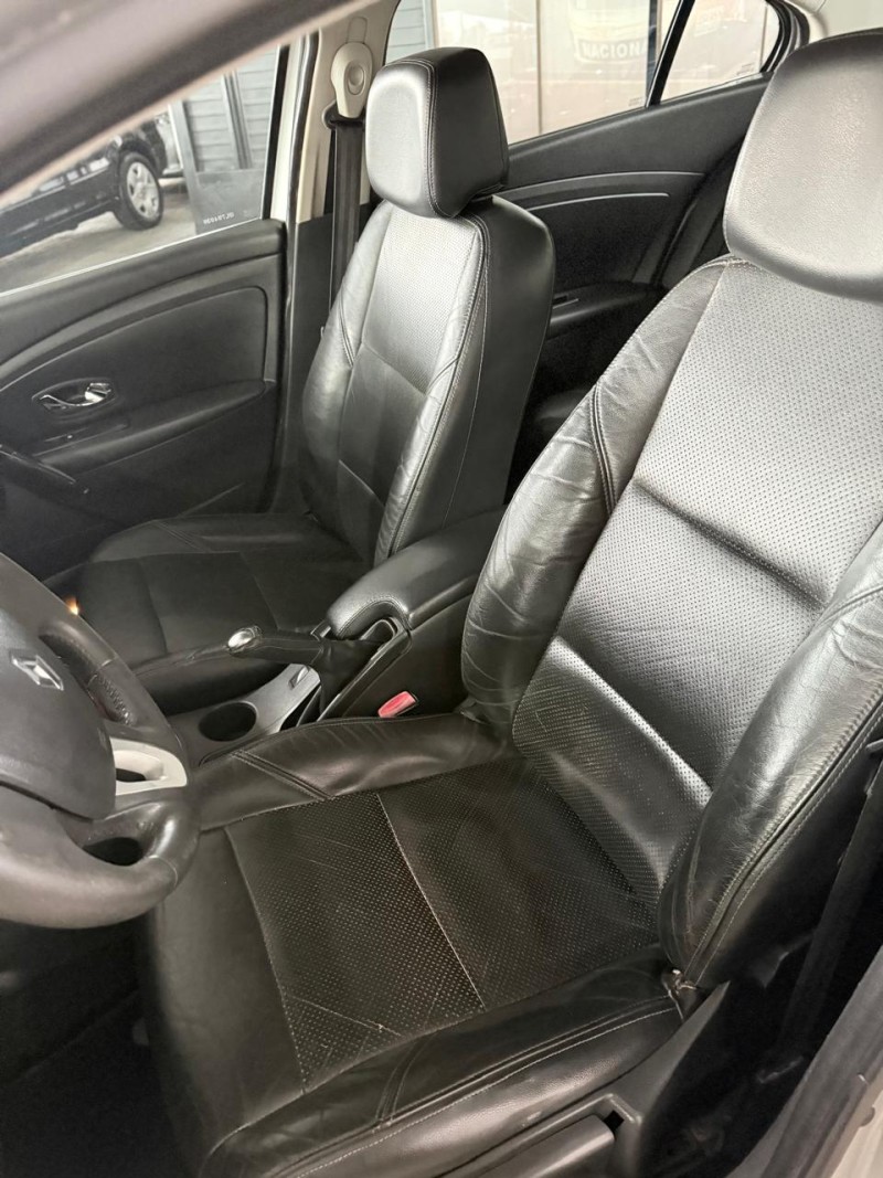 FLUENCE 2.0 DYNAMIQUE 16V FLEX 4P AUTOMÁTICO - 2011 - CAXIAS DO SUL