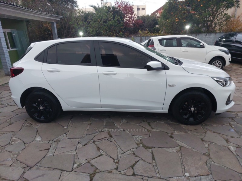 ONIX 1.0 LT2 FLEX 4P MANUAL - 2023 - CAXIAS DO SUL