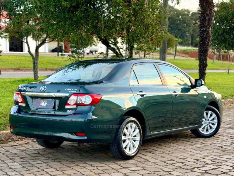 COROLLA 2.0 ALTIS PREMIUM 16V FLEX 4P AUTOMÁTICO - 2013 - CASCA