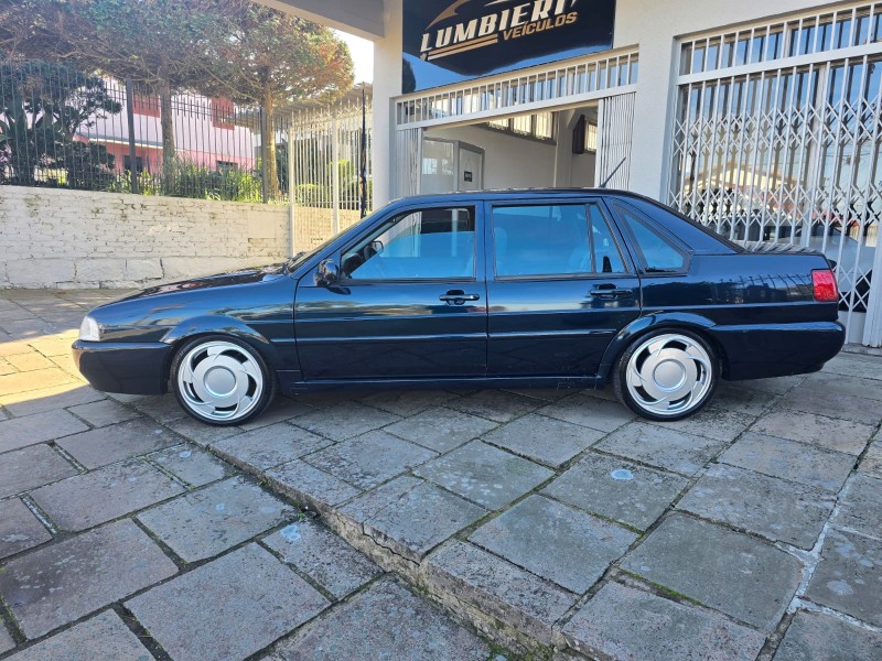 SANTANA 2.0 MI 8V GASOLINA 4P MANUAL - 2001 - FARROUPILHA