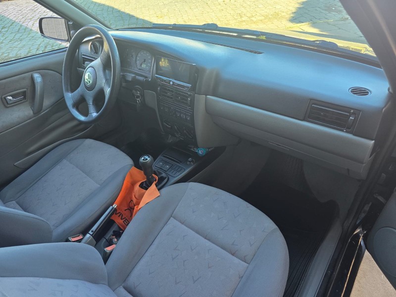 SANTANA 2.0 MI 8V GASOLINA 4P MANUAL - 2001 - FARROUPILHA