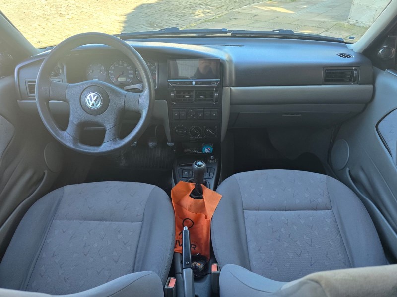 SANTANA 2.0 MI 8V GASOLINA 4P MANUAL - 2001 - FARROUPILHA