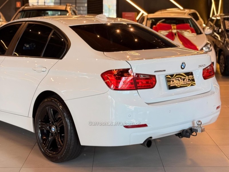 320I 2.0 16V TURBO GASOLINA 4P AUTOMÁTICO - 2015 - NOVO HAMBURGO