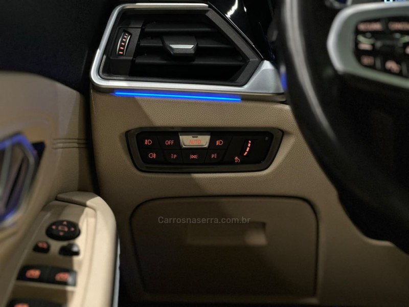 320I 2.0 M SPORT 16V TURBO GASOLINA 4P AUTOMÁTICO - 2021 - CAXIAS DO SUL