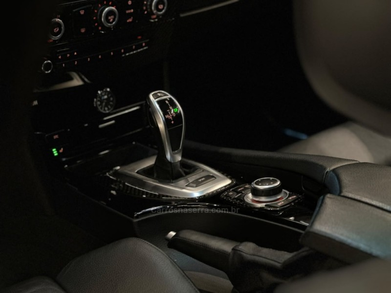 550I 4.8 SPORT SEDAN V8 32V GASOLINA 4P AUTOMÁTICO - 2010 - CAXIAS DO SUL
