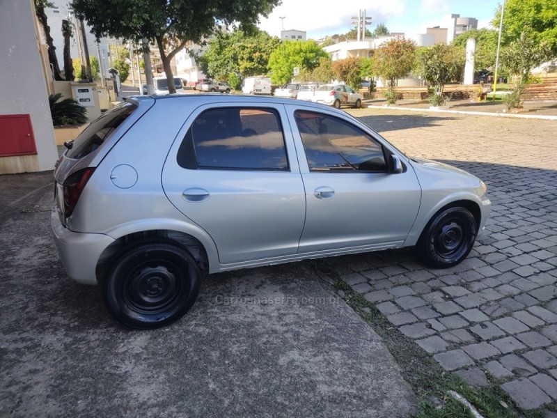 CELTA 1.0 MPFI LT 8V FLEX 4P MANUAL - 2013 - GUAPORé