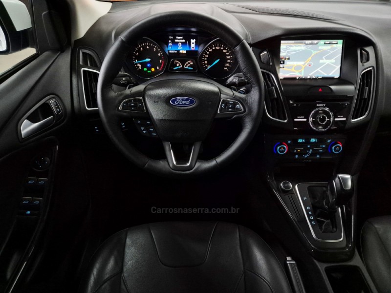 FOCUS 2.0 TITANIUM HATCH 16V FLEX 4P AUTOMÁTICO - 2016 - CAXIAS DO SUL