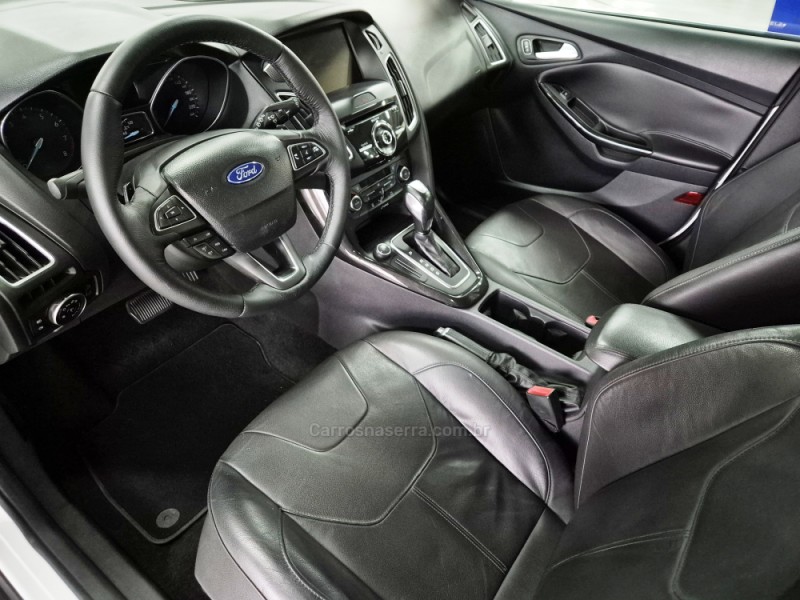 FOCUS 2.0 TITANIUM HATCH 16V FLEX 4P AUTOMÁTICO - 2016 - CAXIAS DO SUL