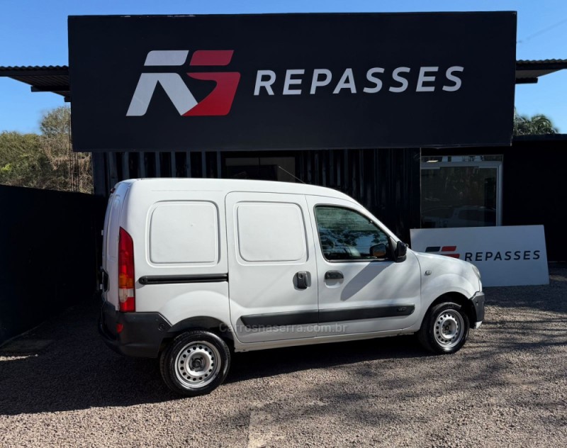 KANGOO 1.6 EXPRESSION 16V FLEX 4P MANUAL - 2016 - PORTãO