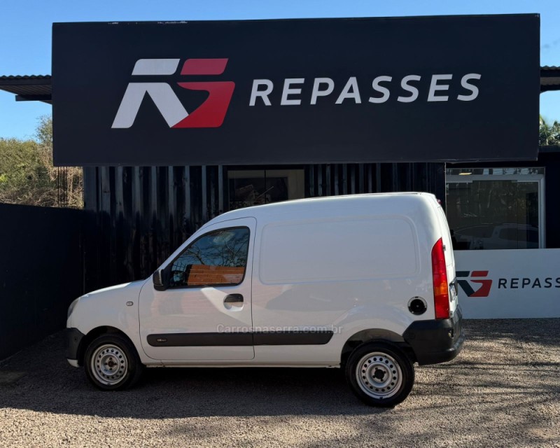 KANGOO 1.6 EXPRESSION 16V FLEX 4P MANUAL - 2016 - PORTãO