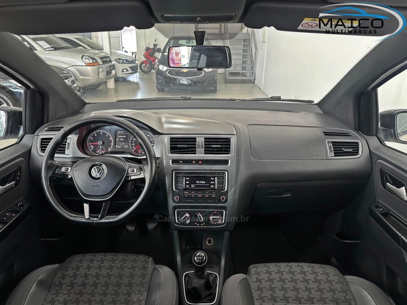 FOX 1.0 MPI TRACK 12V FLEX 4P MANUAL - 2017 - NOVO HAMBURGO