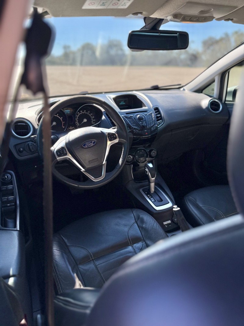 FIESTA 1.6 TITANIUM HATCH 16V FLEX 4P AUTOMÁTICO - 2015 - ANTôNIO PRADO
