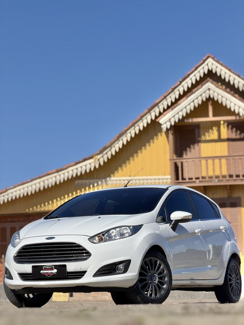 FIESTA 1.6 TITANIUM HATCH 16V FLEX 4P AUTOMÁTICO - 2015 - ANTôNIO PRADO