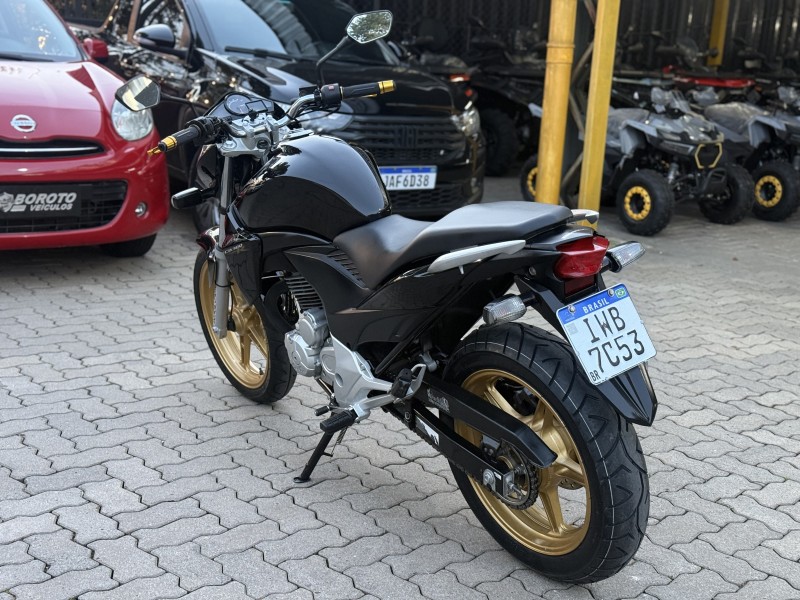 CB 300R  - 2015 - BENTO GONçALVES