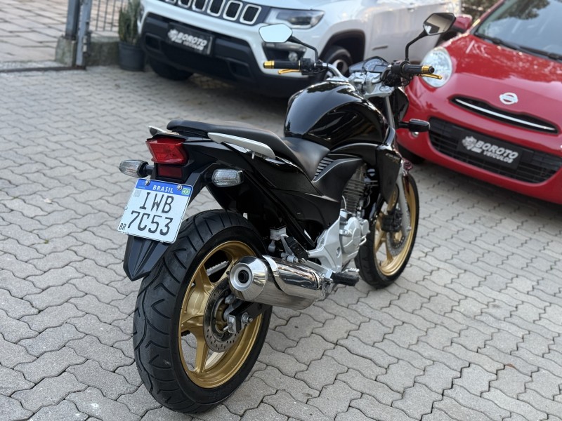 CB 300R  - 2015 - BENTO GONçALVES