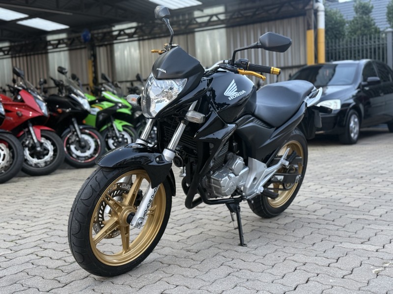 CB 300R  - 2015 - BENTO GONçALVES