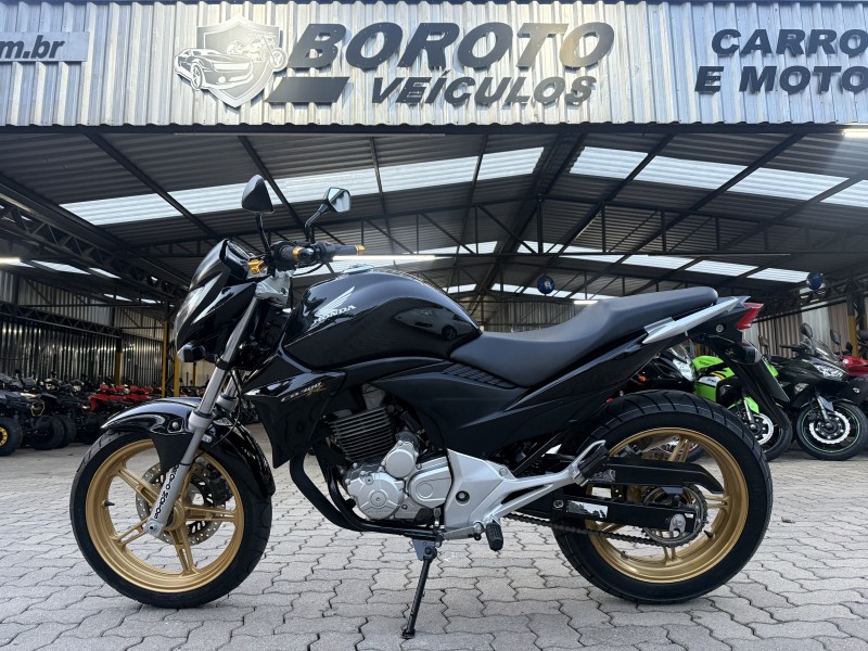cb 300r  2015 bento goncalves