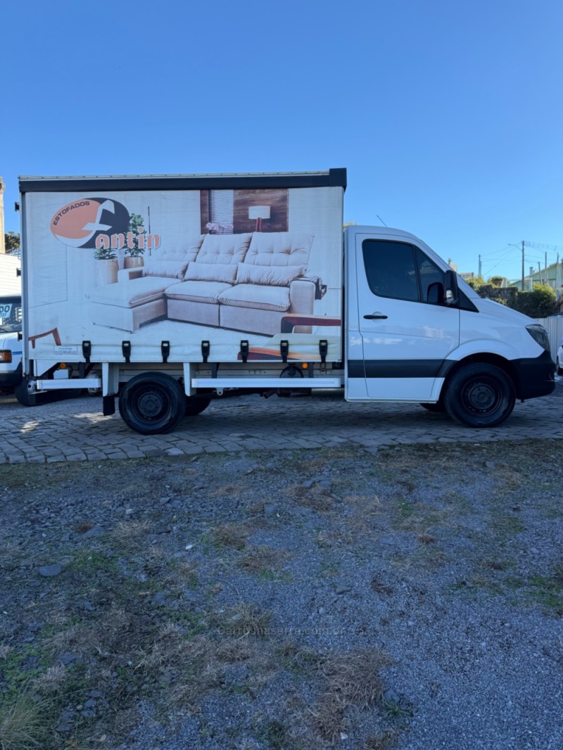 SPRINTER 2.2 CHASSI 415 EXTRA LONGO DIESEL 3P MANUAL - 2019 - SãO MARCOS
