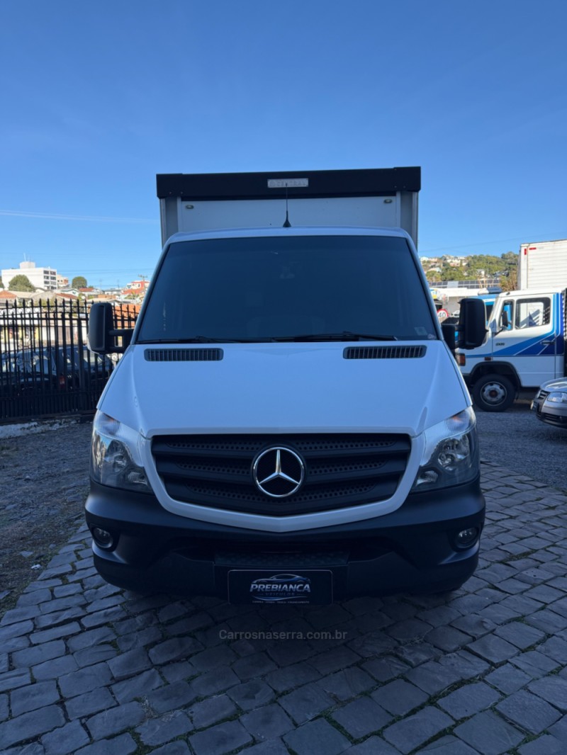 SPRINTER 2.2 CHASSI 415 EXTRA LONGO DIESEL 3P MANUAL - 2019 - SãO MARCOS