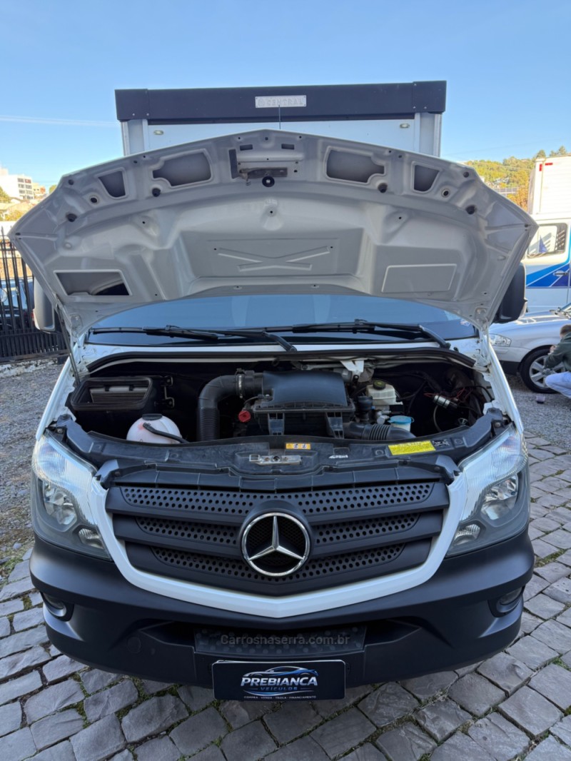 SPRINTER 2.2 CHASSI 415 EXTRA LONGO DIESEL 3P MANUAL - 2019 - SãO MARCOS