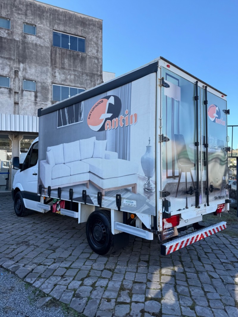 SPRINTER 2.2 CHASSI 415 EXTRA LONGO DIESEL 3P MANUAL - 2019 - SãO MARCOS