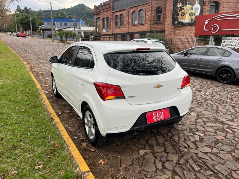 ONIX 1.4 MPFI LT 8V FLEX 4P MANUAL - 2019 - DOIS IRMãOS