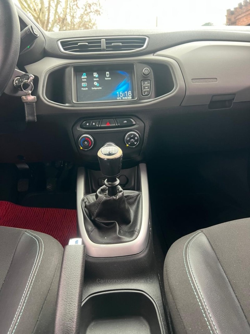 ONIX 1.4 MPFI LT 8V FLEX 4P MANUAL - 2019 - DOIS IRMãOS