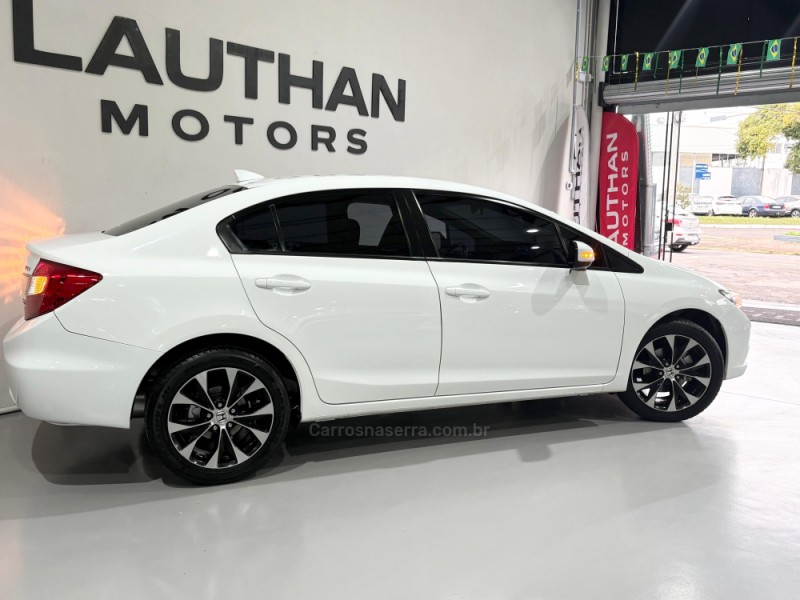 CIVIC 2.0 LXR 16V FLEX 4P AUTOMÁTICO - 2016 - NOVO HAMBURGO