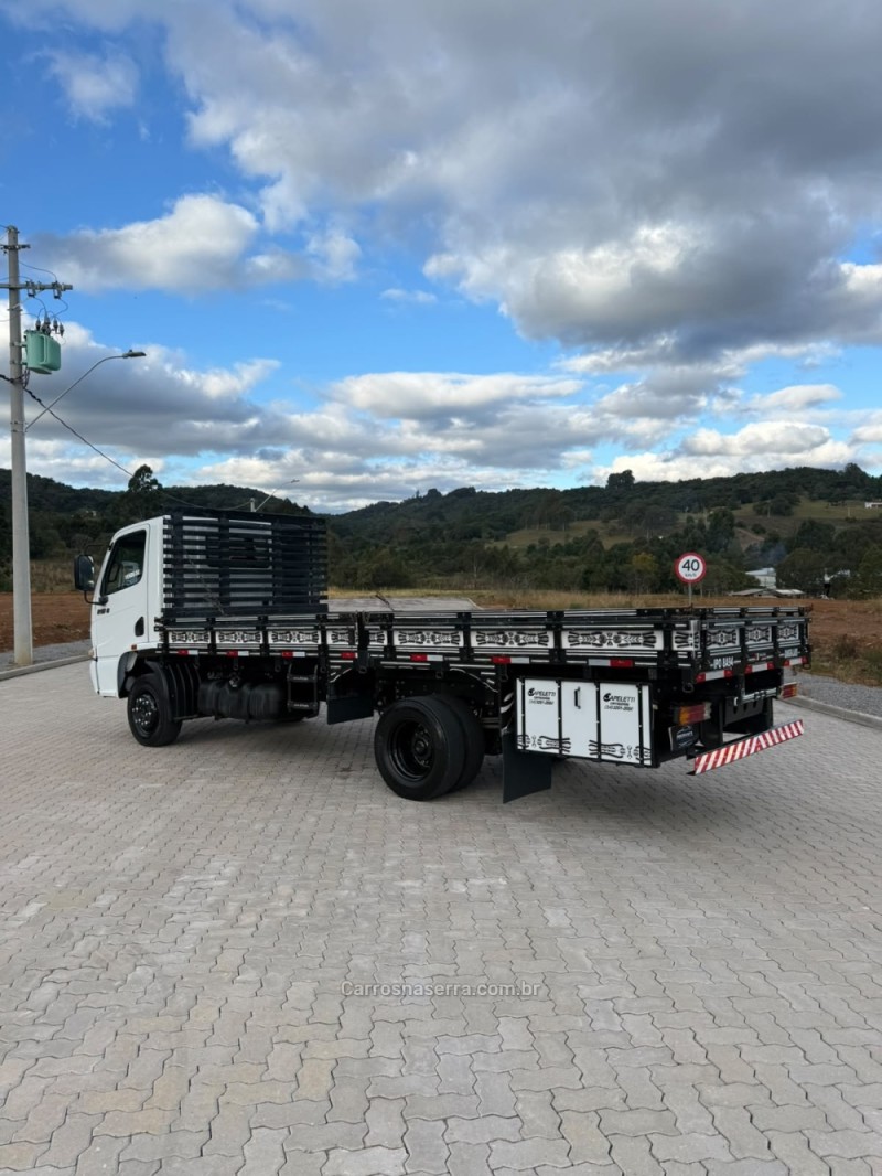 ACCELO 915 C - 2009 - SãO MARCOS
