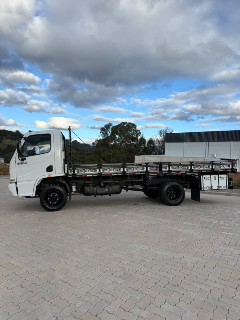 ACCELO 915 C - 2009 - SãO MARCOS