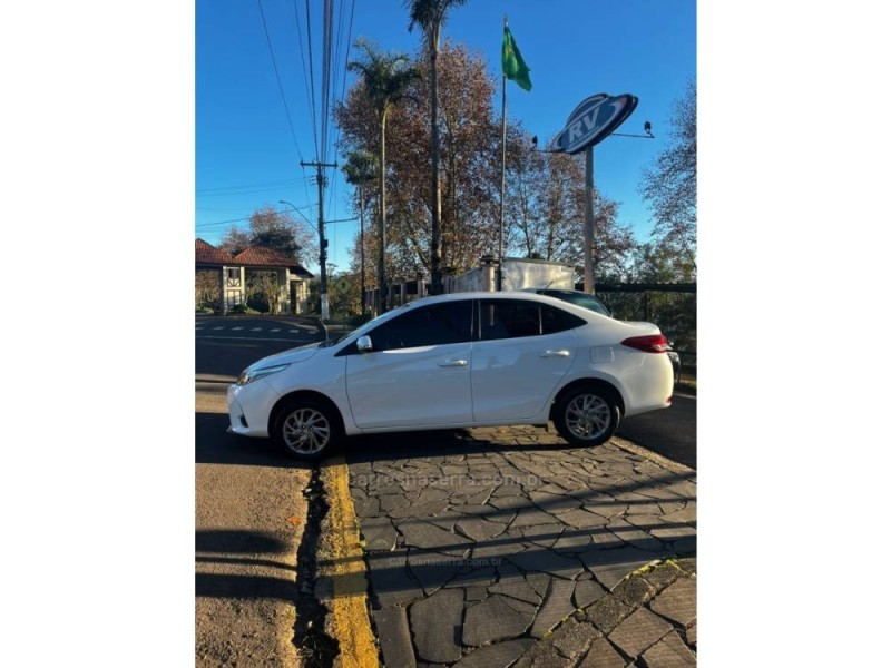 YARIS 1.5 16V FLEX SEDAN XS MULTIDRIVE4 - 2024 - SãO PEDRO DA SERRA