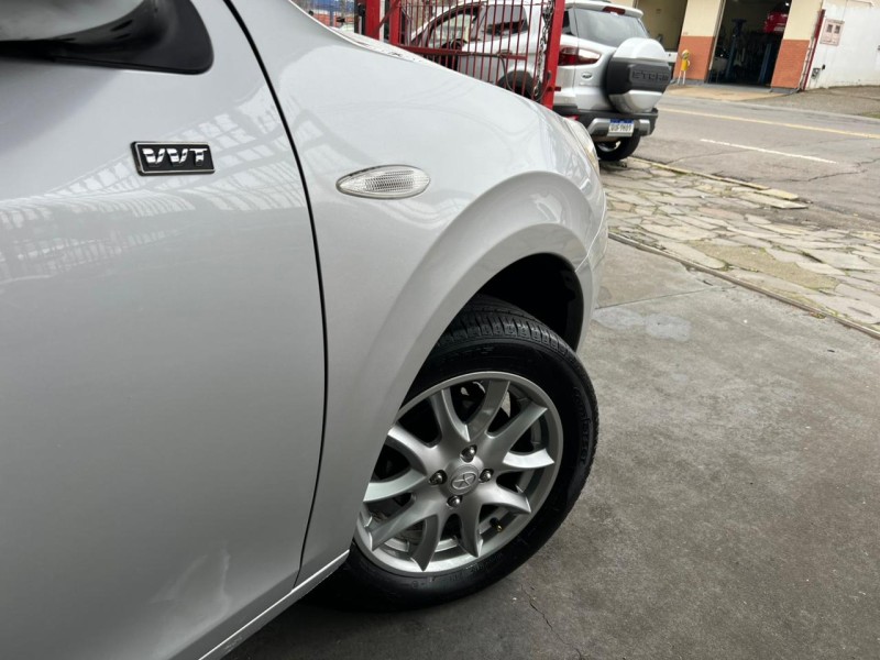 J3 1.4 16V GASOLINA 4P MANUAL - 2012 - CAXIAS DO SUL