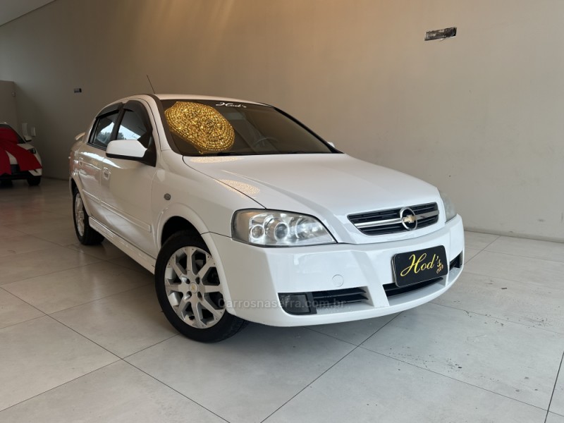 ASTRA 2.0 MPFI ADVANTAGE 8V FLEX 4P MANUAL - 2011 - CANELA